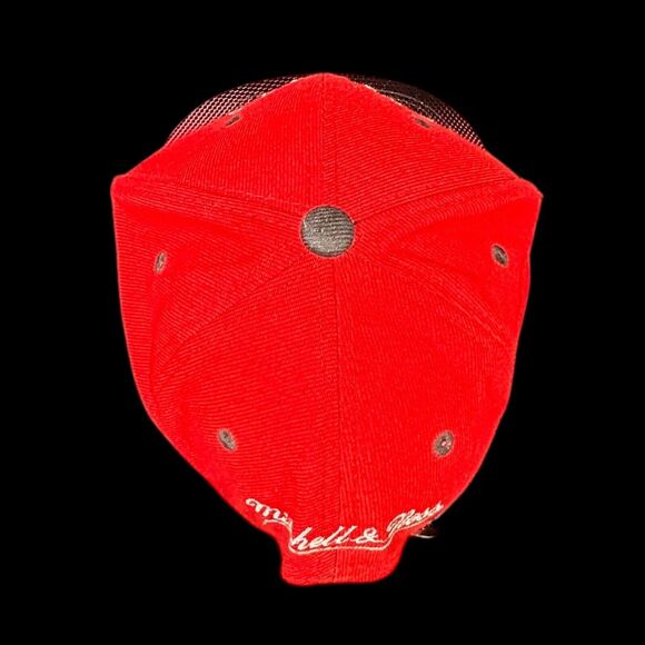 Chicago Bulls - Mitchell & Ness Hardwood Classic - NBA Snapback Hat Cap - Red - Picture 4 of 13